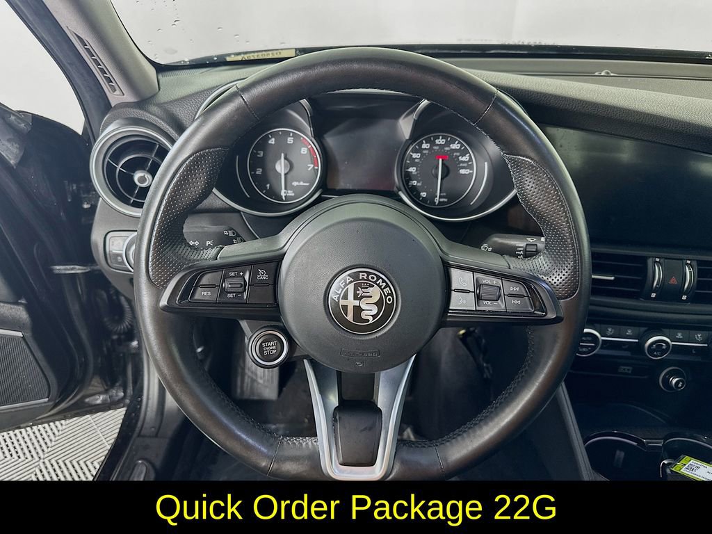 Used 2020 Alfa Romeo Giulia Ti w/ Active Blind Spot Package image 14
