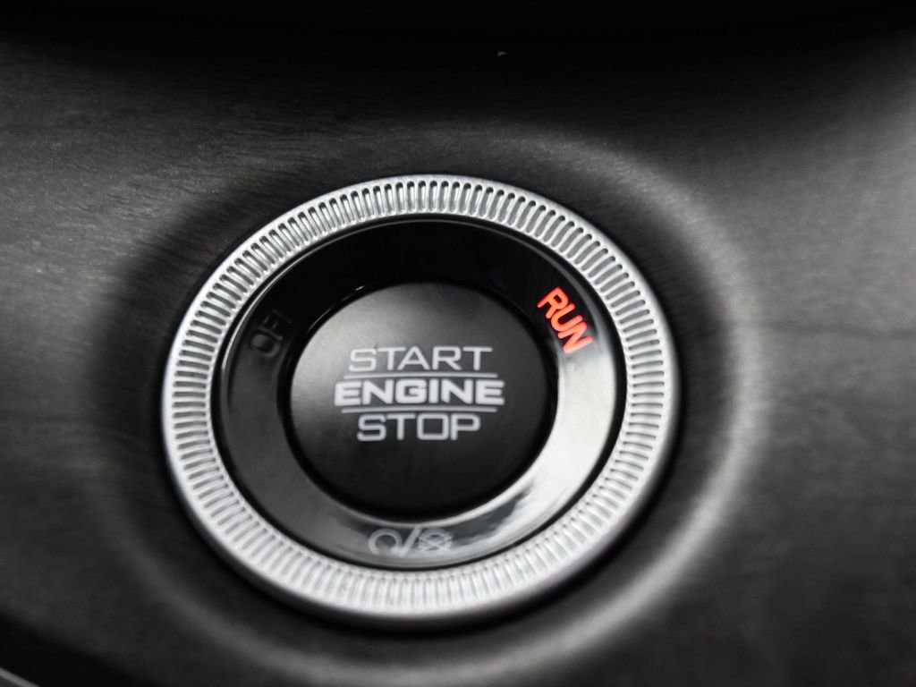 New 2025 Jeep Grand Cherokee Limited image 25