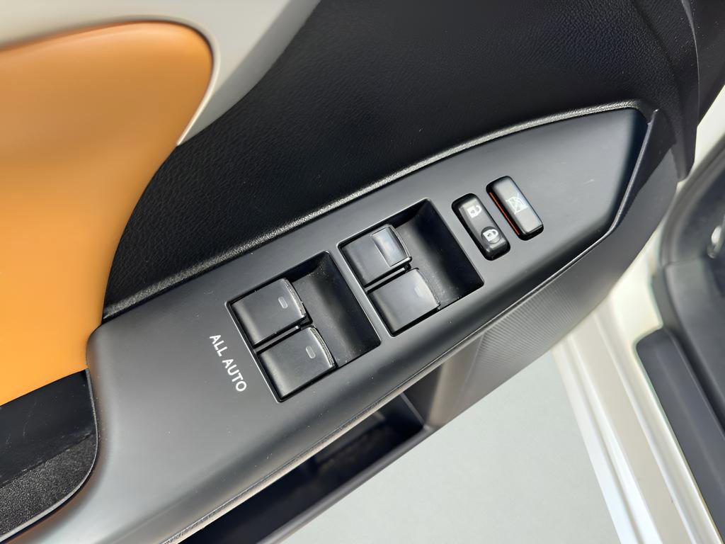 Used 2012 Lexus CT 200h Premium image 41