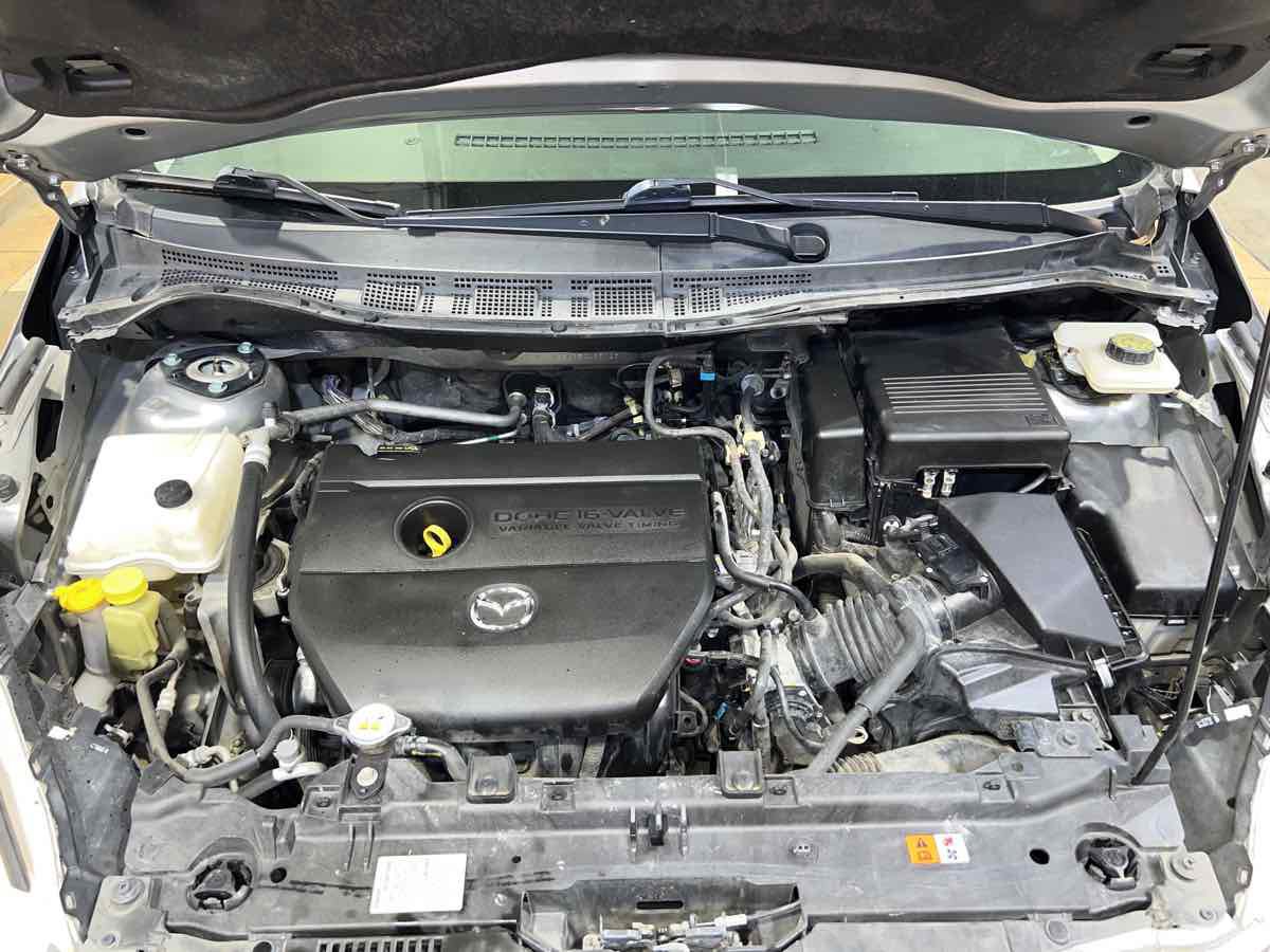 Used 2014 MAZDA MAZDA5 Sport image 27