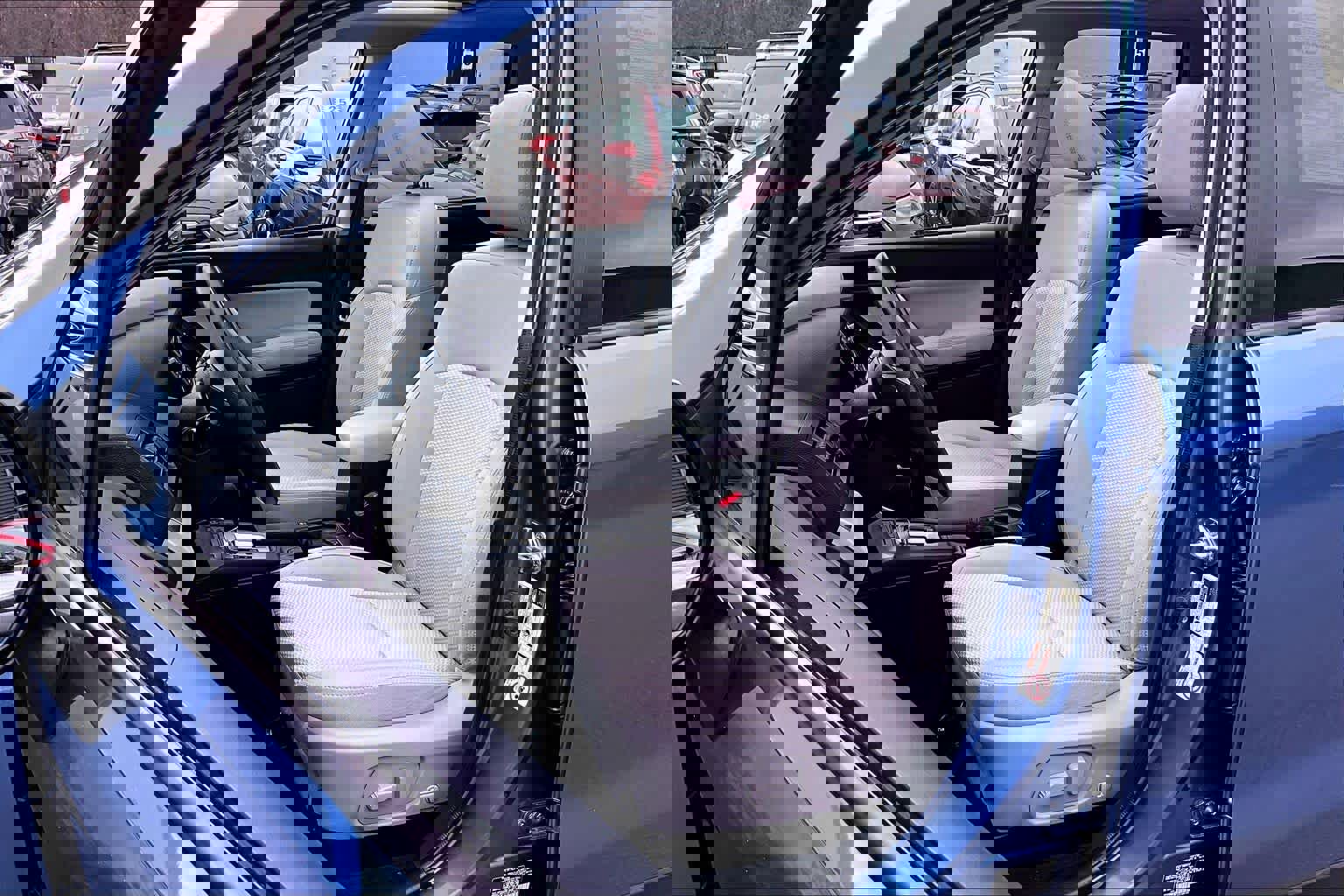 Used 2015 Subaru Forester 2.5i Premium w/ All-Weather Package image 8