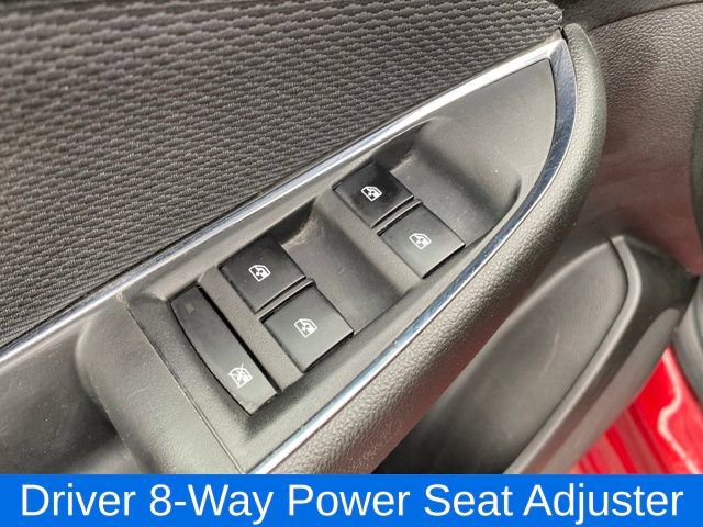 Used 2018 Chevrolet Cruze LT w/ Convenience Package image 16