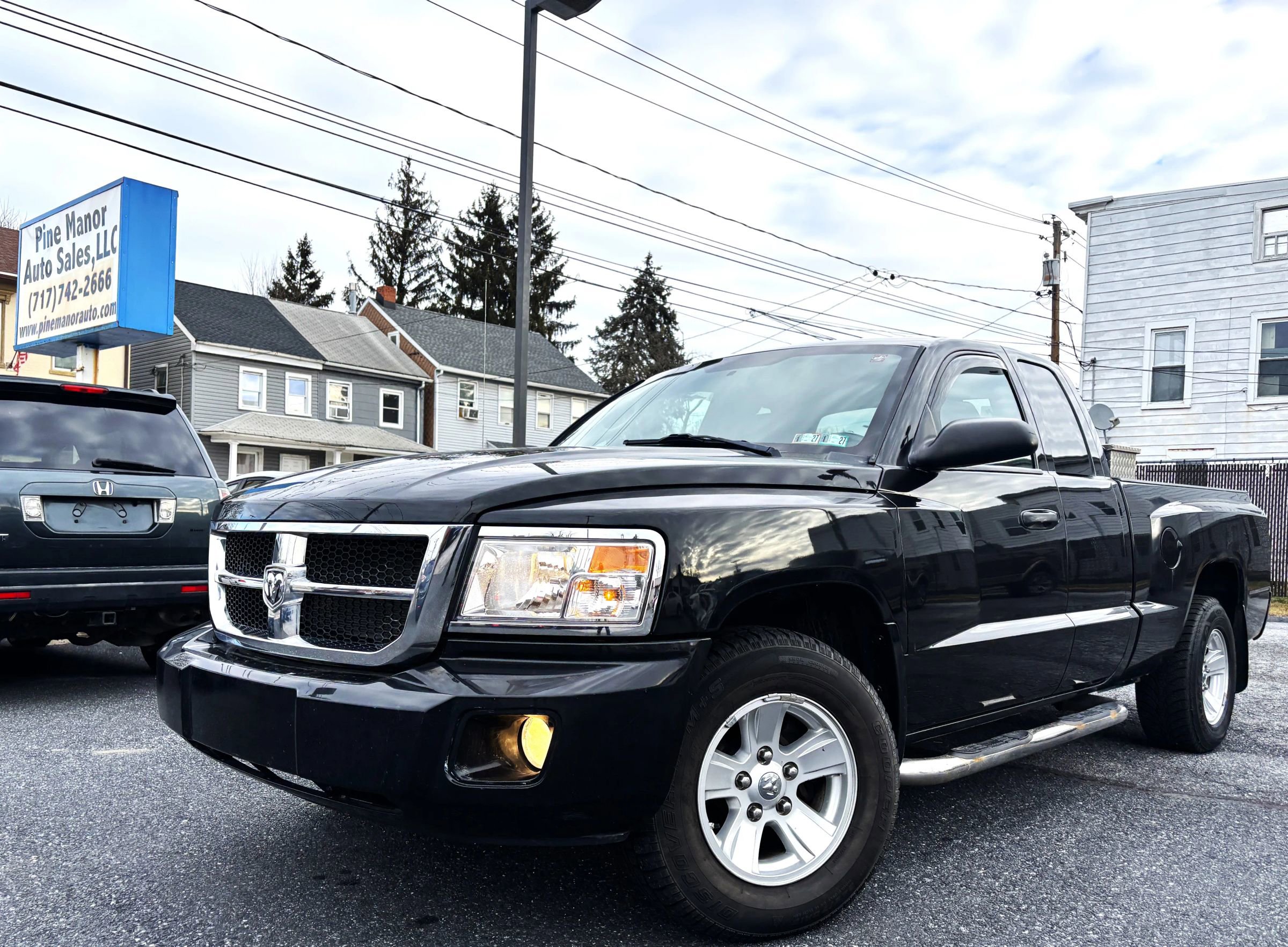 Used 2008 Dodge Dakota SLT image 1