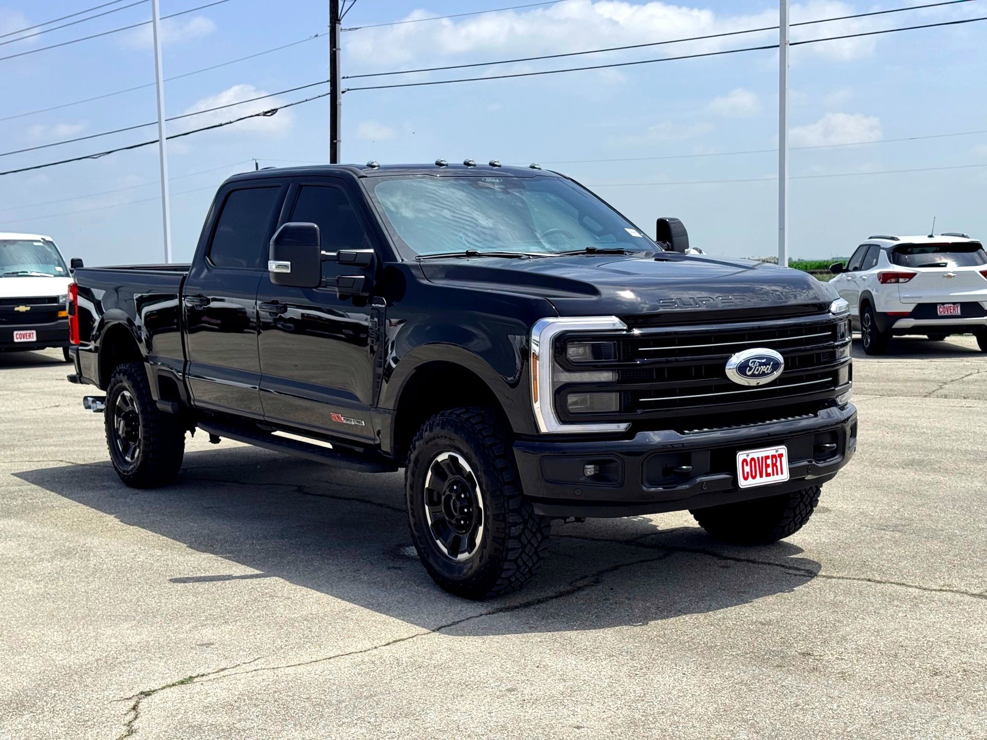 Used 2026 Ford F350 Platinum w/ Tremor Off-Road Package AWD/4WD image 5