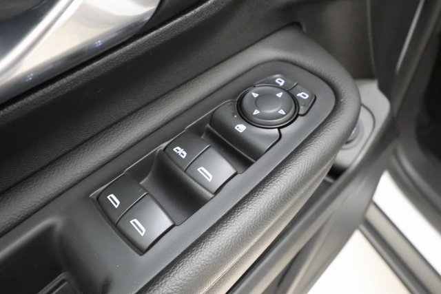 Used 2023 GMC Terrain SLT image 9