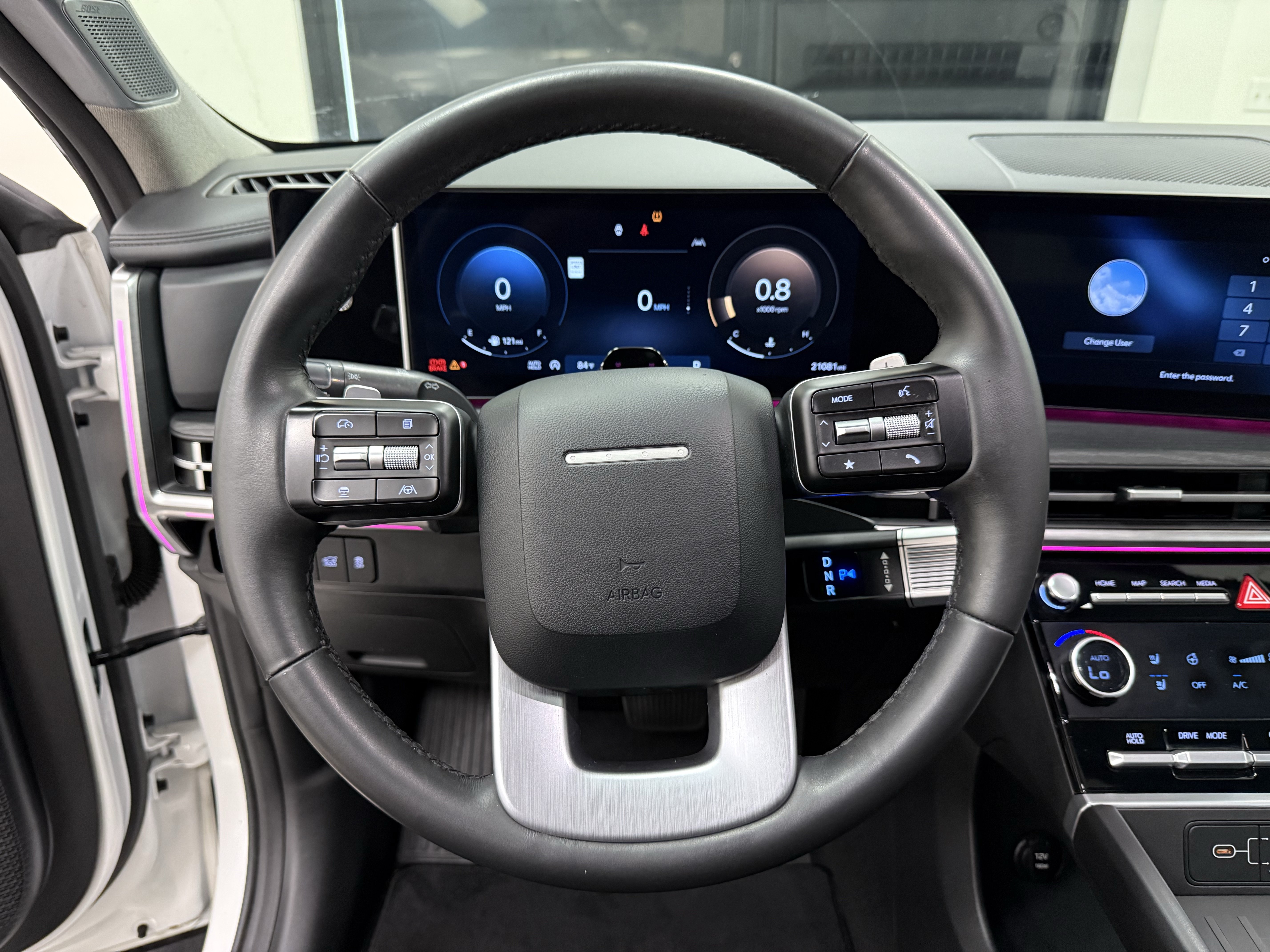 Used 2025 Hyundai Santa Fe Limited FWD image 19