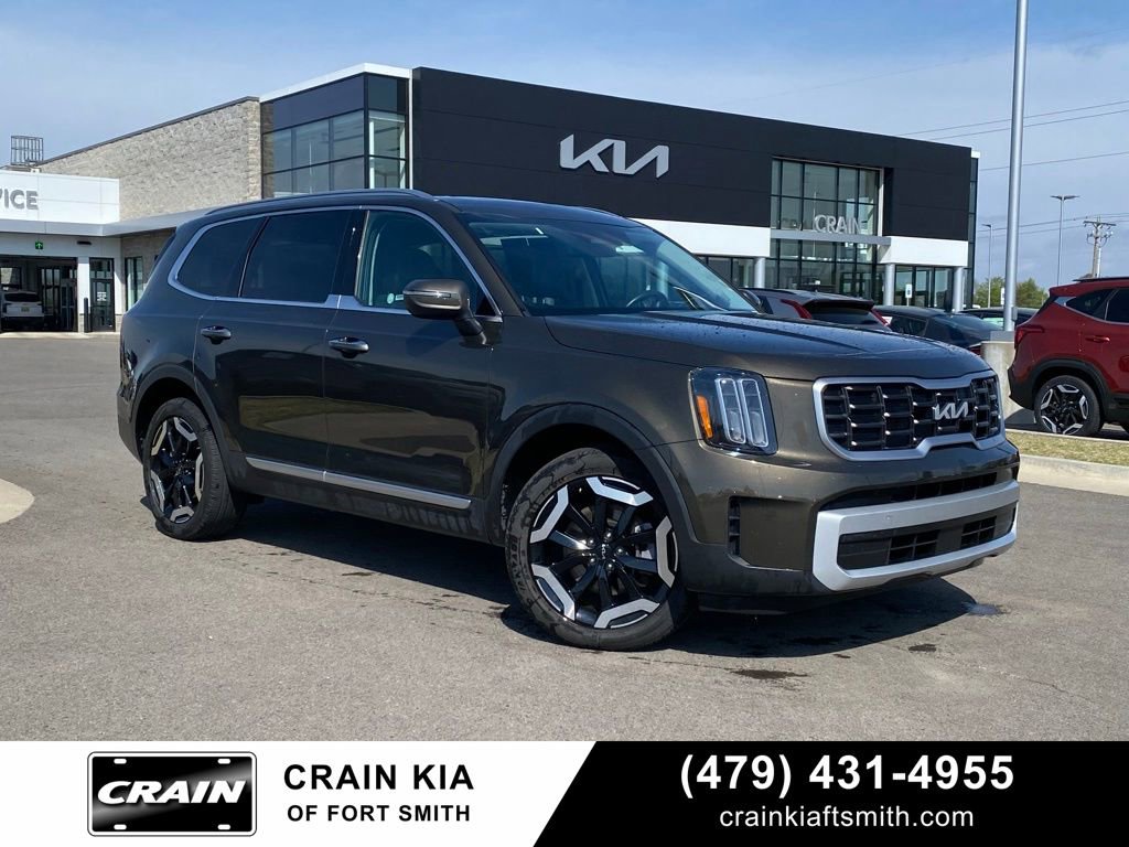 Certified 2025 Kia Telluride S AWD/4WD image 1