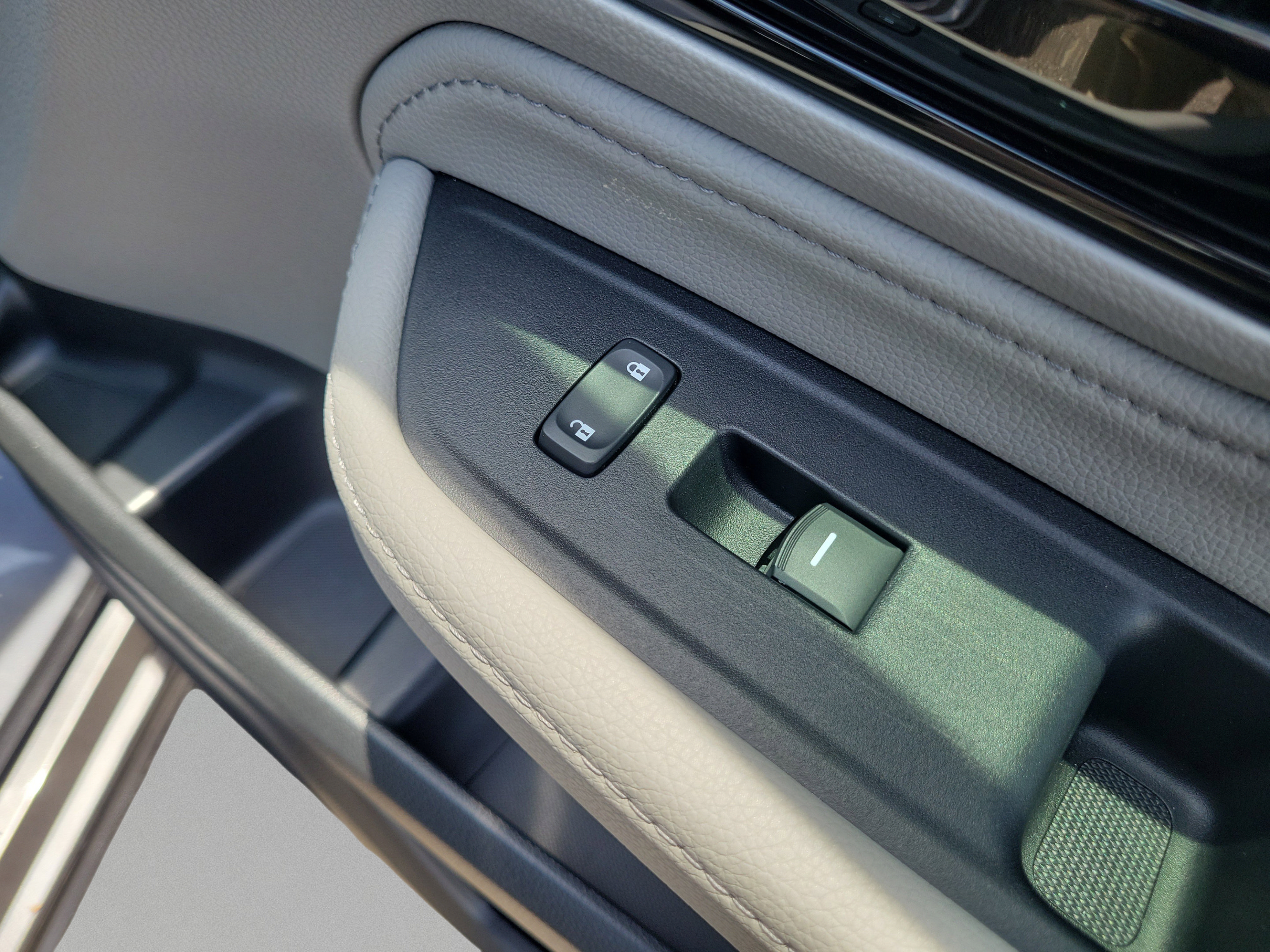 Certified 2024 Honda Odyssey Touring image 22