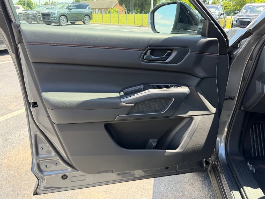 New 2026 Nissan Pathfinder Rock Creek AWD/4WD image 12