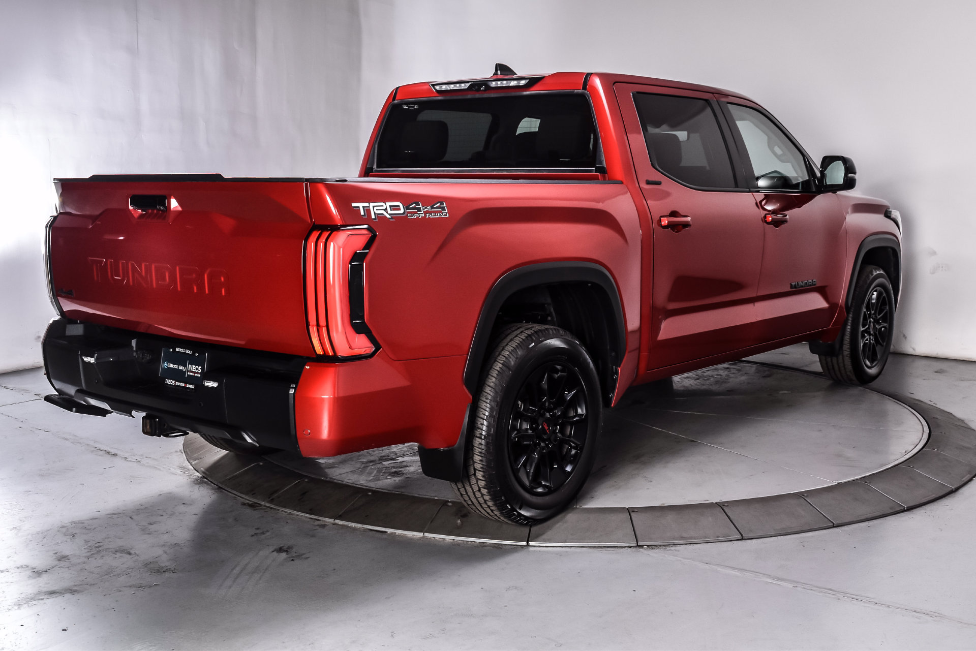 Used 2024 Toyota Tundra Limited w/ TRD Off-Road Package AWD/4WD image 6