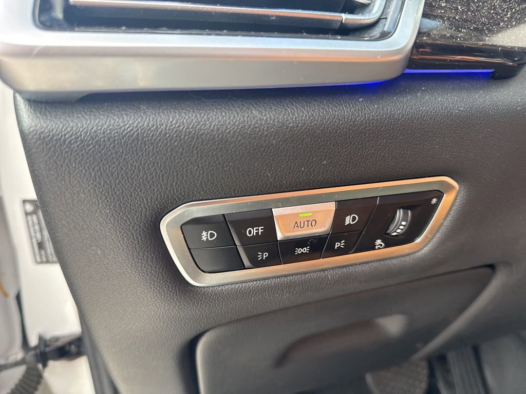 Used 2019 BMW X5 xDrive40i w/ Luxury Seating Package image 25