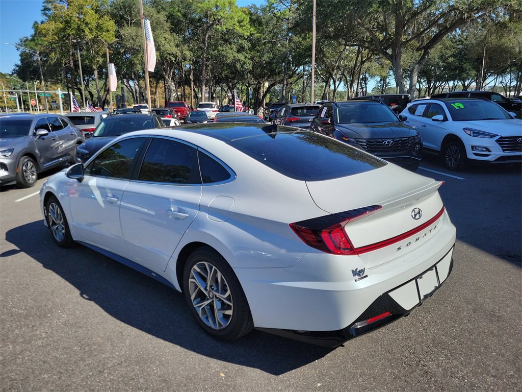 Certified 2023 Hyundai Sonata SEL w/ Convenience Package image 9