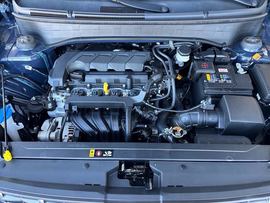 Used 2022 Hyundai Venue Limited FWD image 29