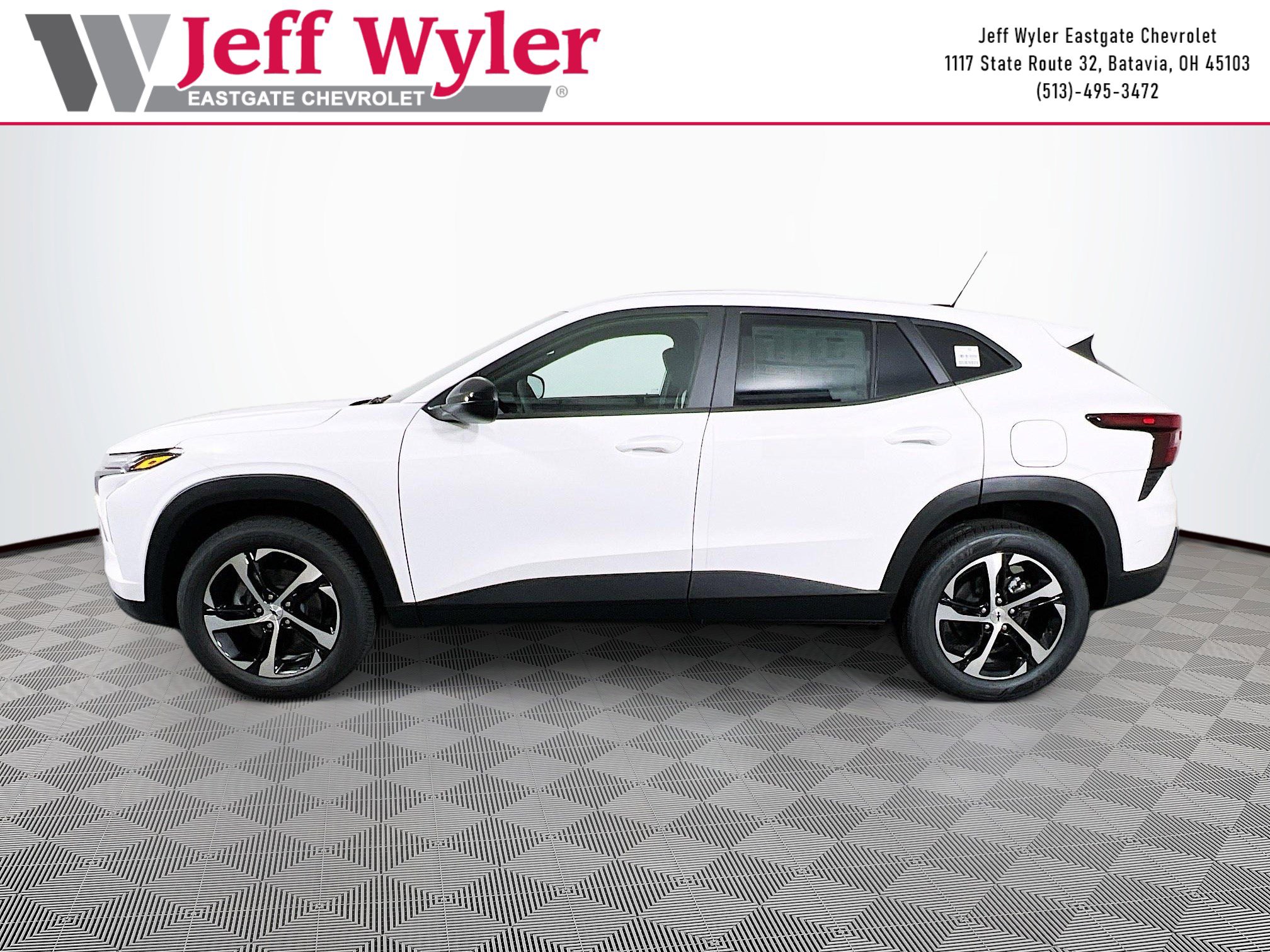 New 2026 Chevrolet Trax RS w/ Sunroof Package FWD image 28
