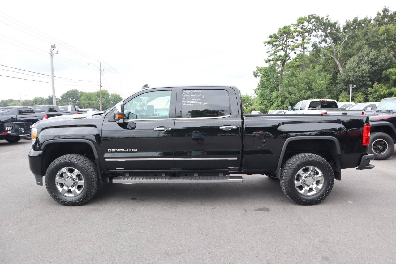 Used 2018 GMC Sierra 3500 Denali w/ Duramax Plus Package AWD/4WD image 6
