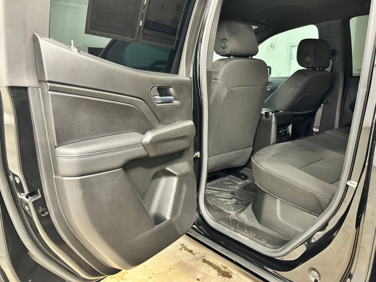 Used 2025 GMC Canyon Elevation AWD/4WD image 18