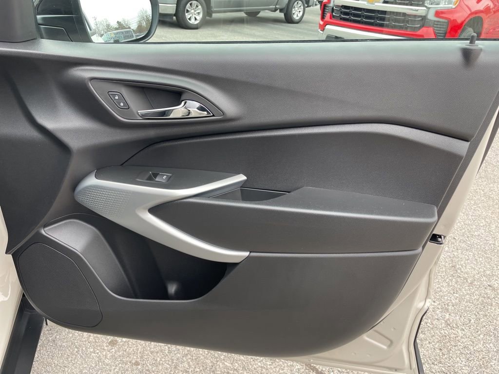New 2026 Chevrolet Trax RS w/ Driver Confidence Package image 29