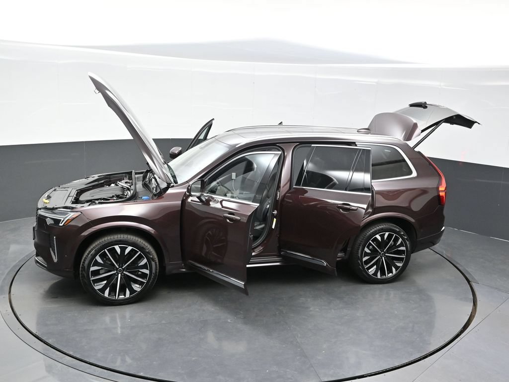 Used 2025 Volvo XC90 B5 Ultra AWD/4WD image 42