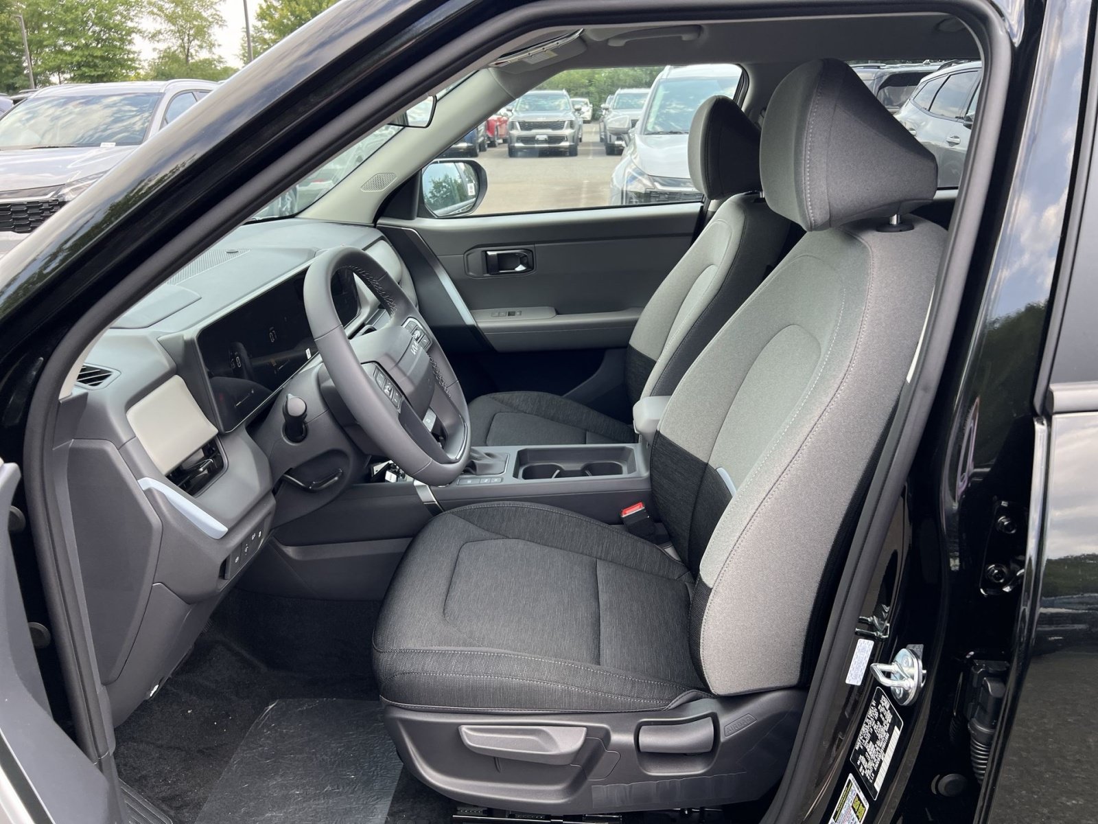 New 2027 Kia Seltos LX FWD image 18
