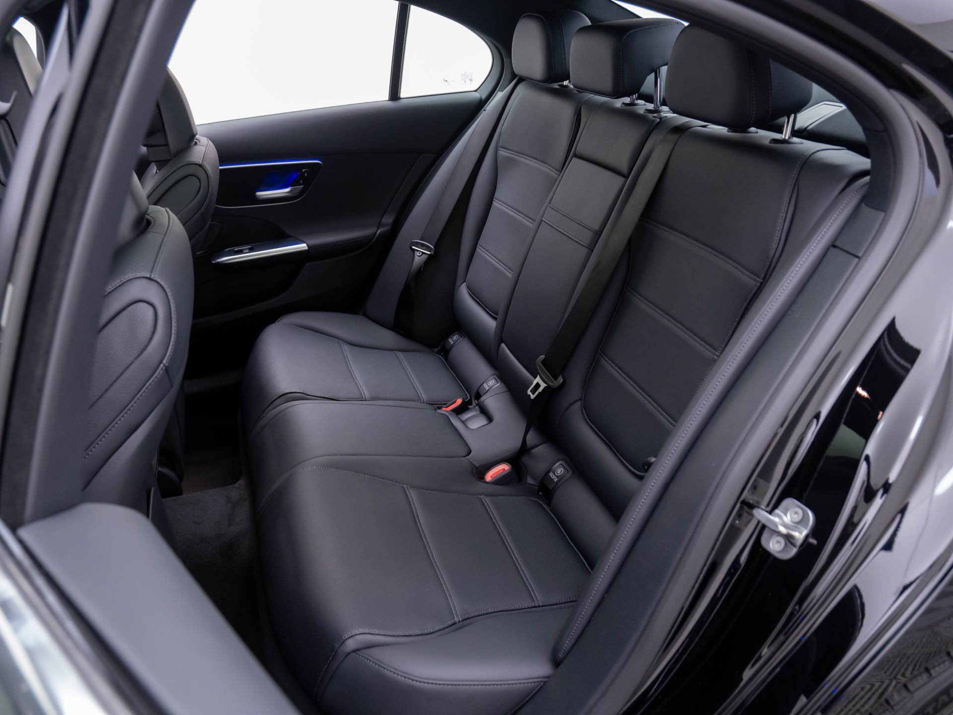 New 2026 Mercedes-Benz C 300 4MATIC Sedan image 15
