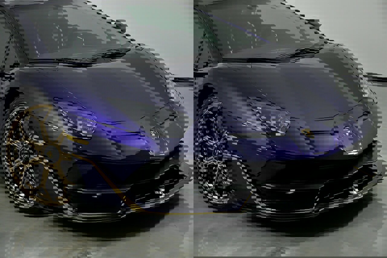Used 2019 Lamborghini Aventador SVJ image 4
