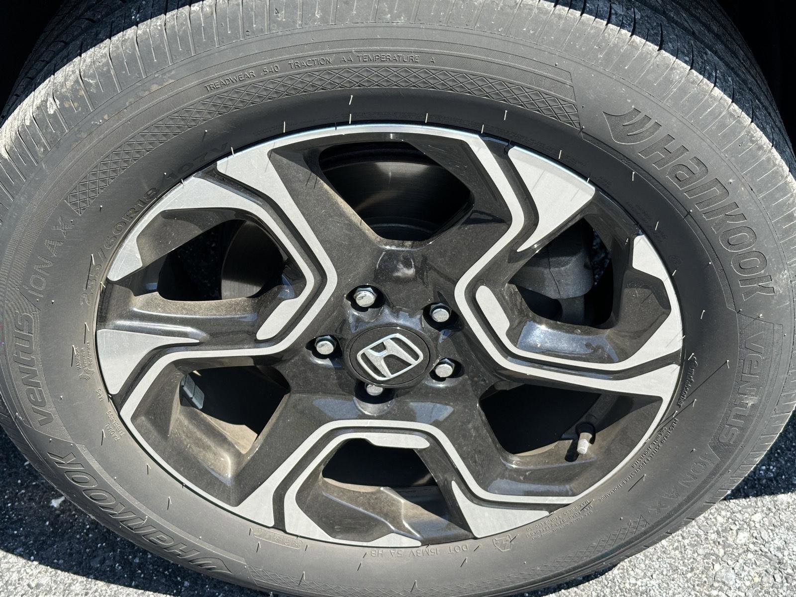Used 2018 Honda CR-V Touring image 10