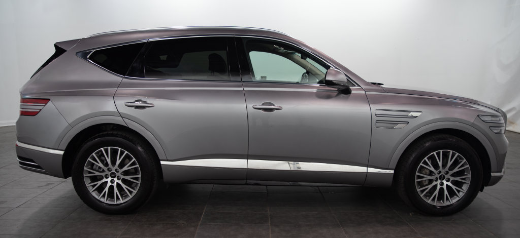 Used 2025 Genesis GV80 2.5T Standard AWD/4WD image 17