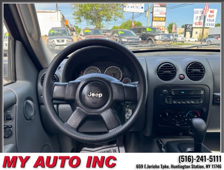 Used 2006 Jeep Liberty Sport w/ Off Road Group AWD/4WD image 10