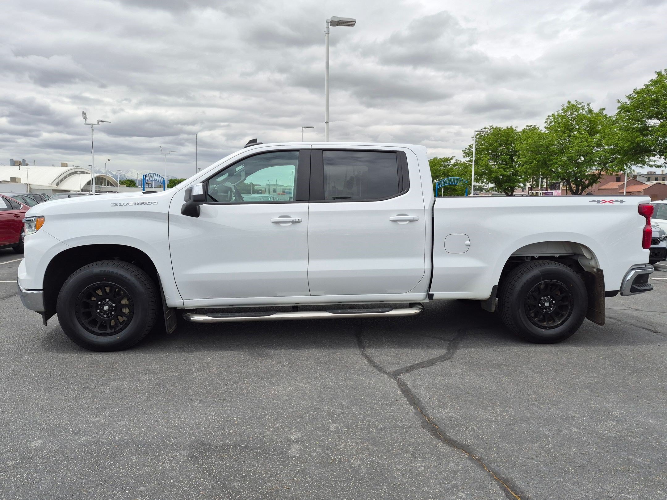Used 2023 Chevrolet Silverado 1500 LT w/ Work Truck Package AWD/4WD image 9