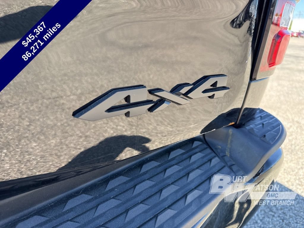Used 2019 RAM 2500 Laramie w/ Black Appearance Package AWD/4WD image 15