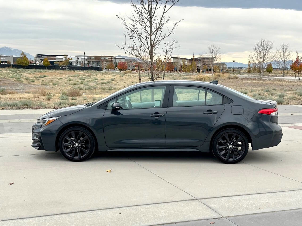 Used 2025 Toyota Corolla SE image 9