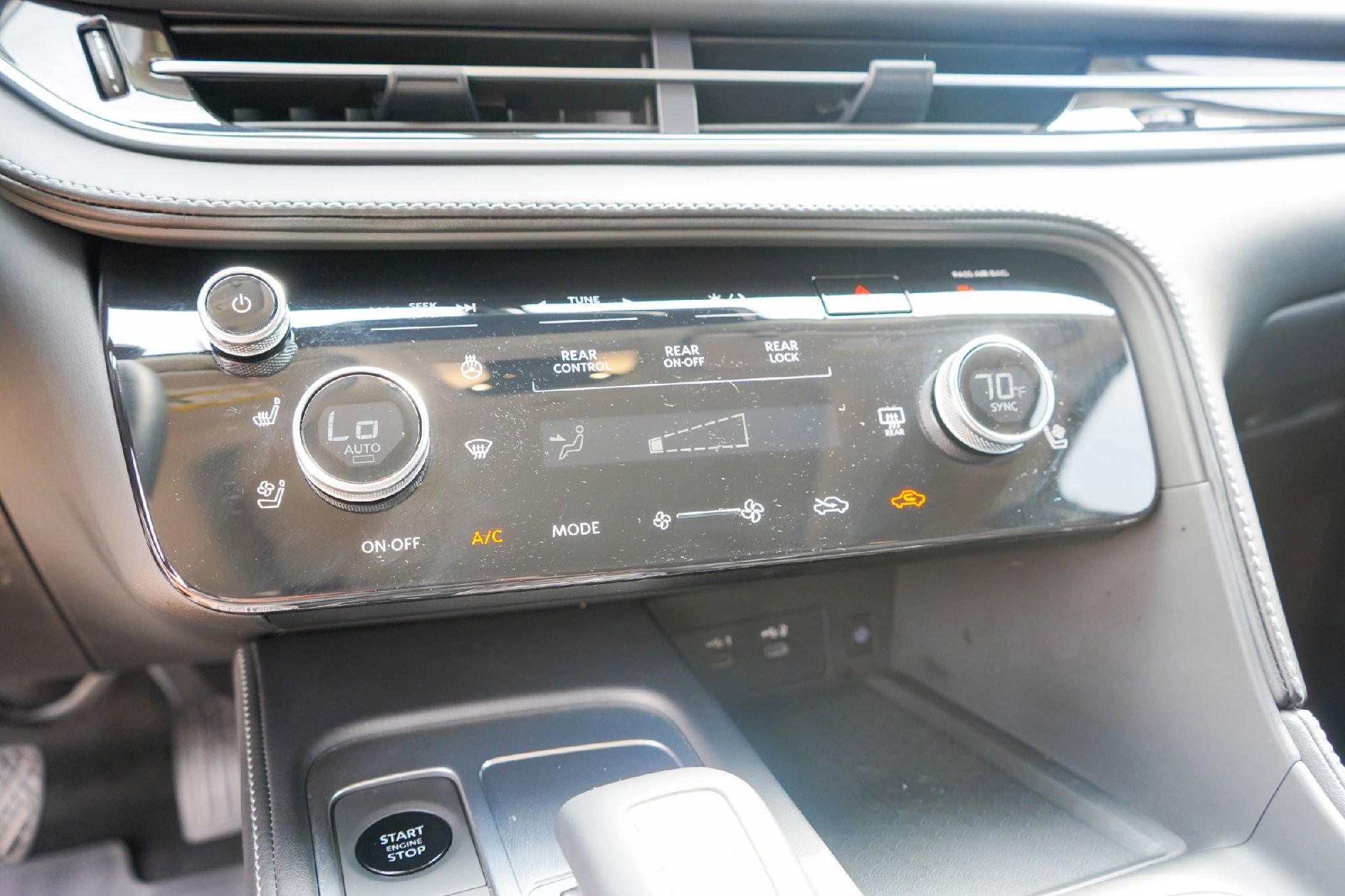 Certified 2026 INFINITI QX60 Luxe w/ Cargo Package image 16