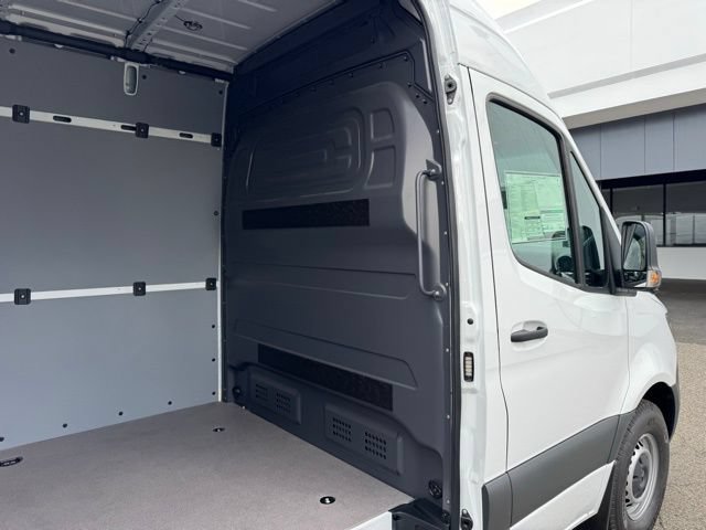 New 2026 Mercedes-Benz Sprinter 2500 image 11
