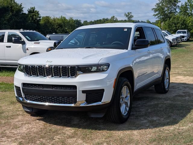 New 2026 Jeep Grand Cherokee L Laredo RWD image 4