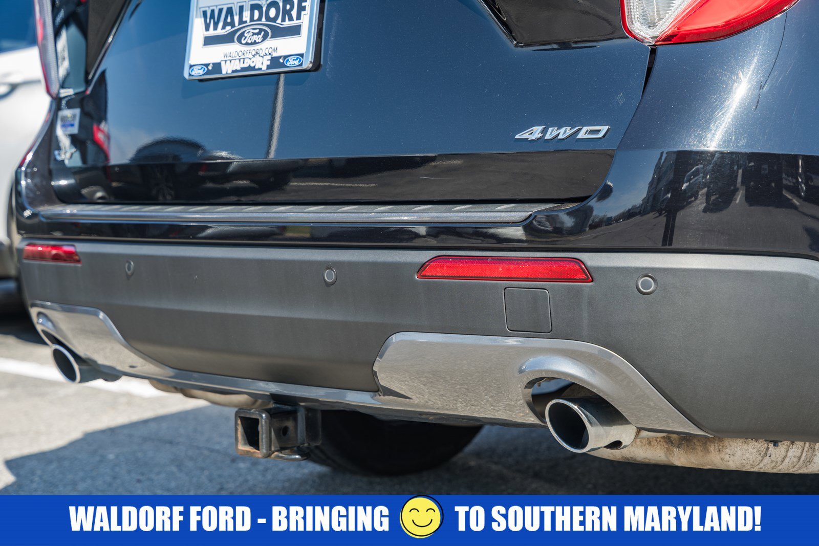 Used 2022 Ford Explorer XLT w/ Equipment Group 202A image 10