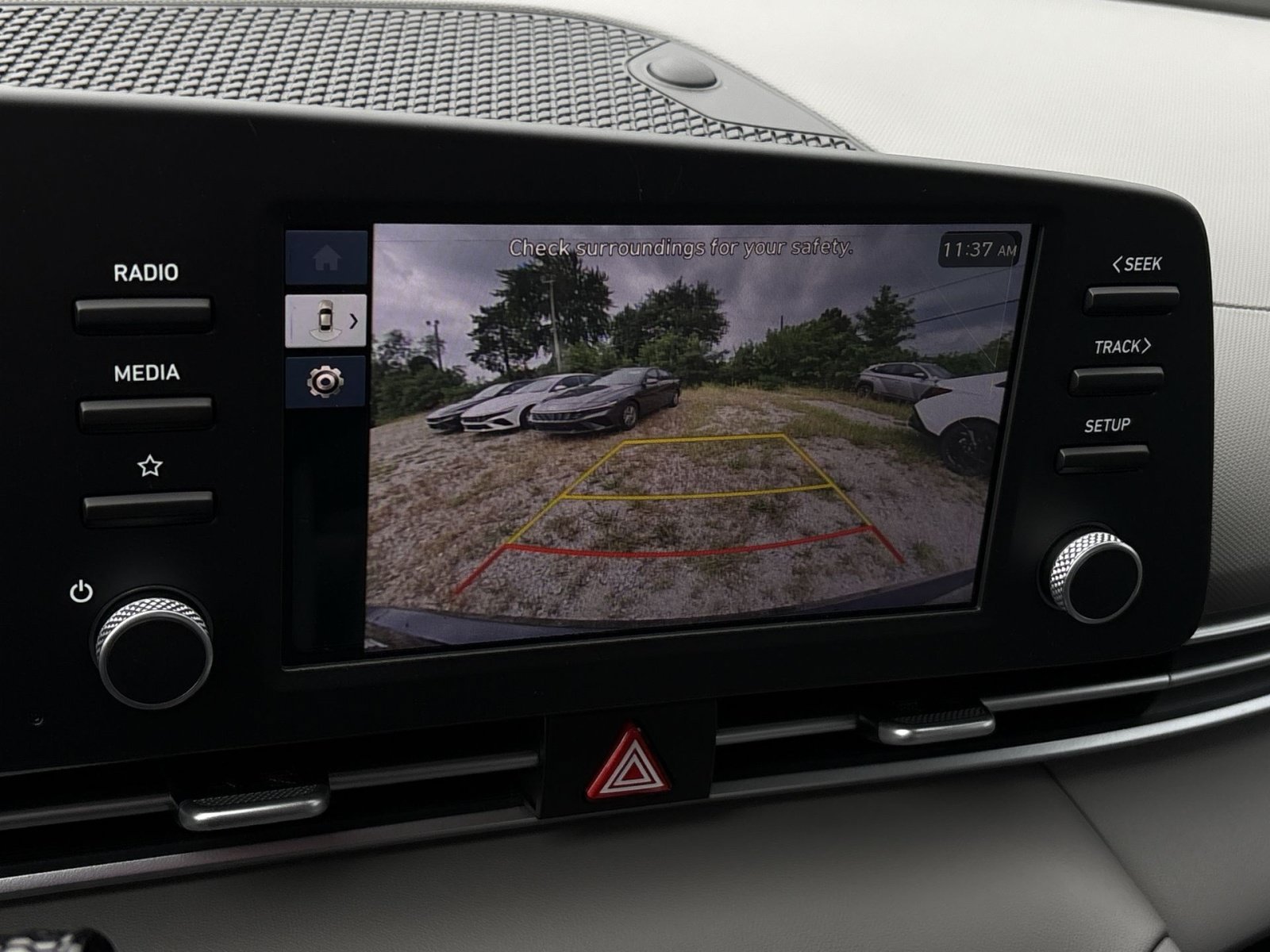 New 2026 Hyundai Elantra SE FWD image 19