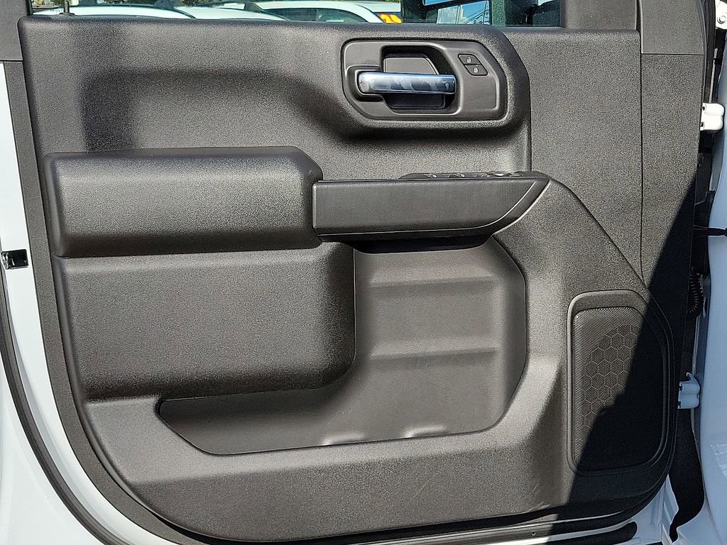 Used 2026 GMC Sierra 2500 Pro w/ 1SA Pro Safety Plus Package image 18