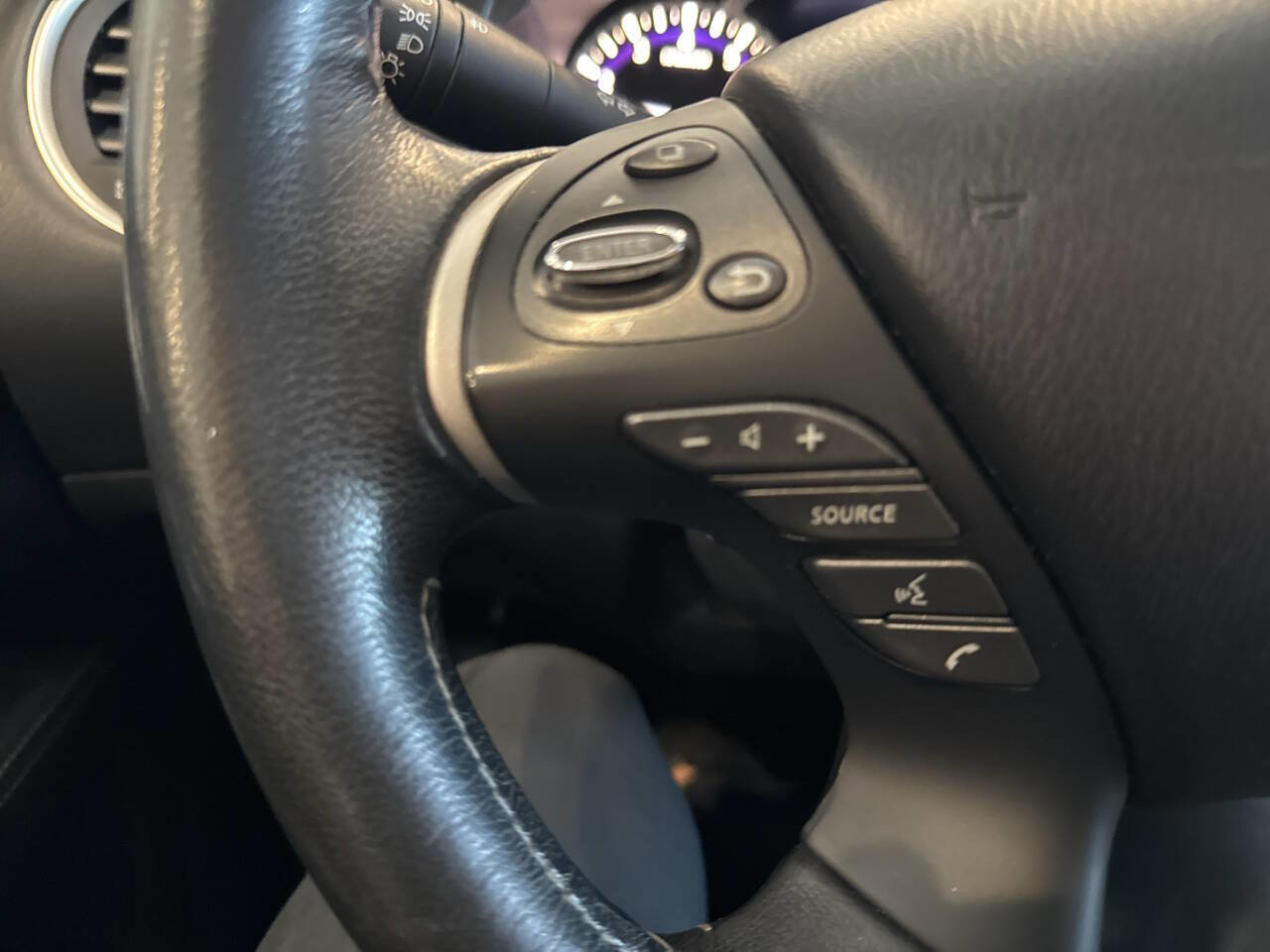 Used 2017 INFINITI QX60 FWD w/ Premium Plus Package image 32