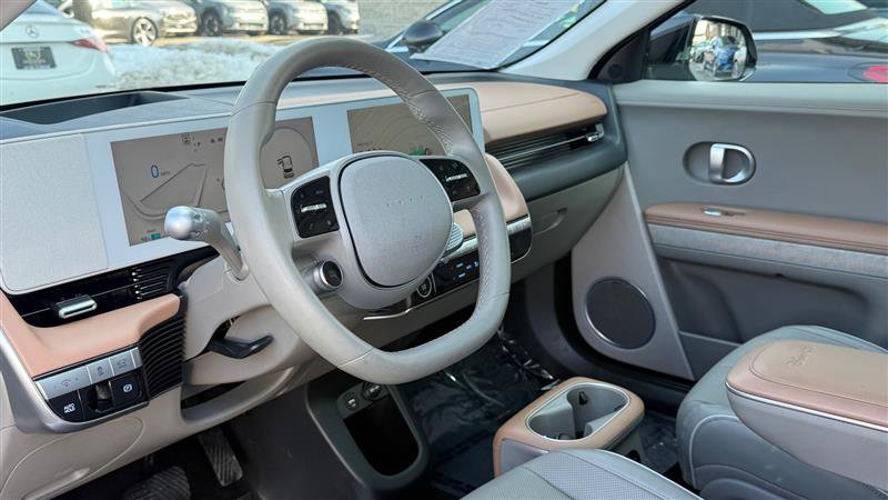 Used 2024 Hyundai Ioniq 5 Limited image 16