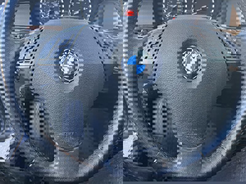 Used 2010 BMW 528i Sedan image 46