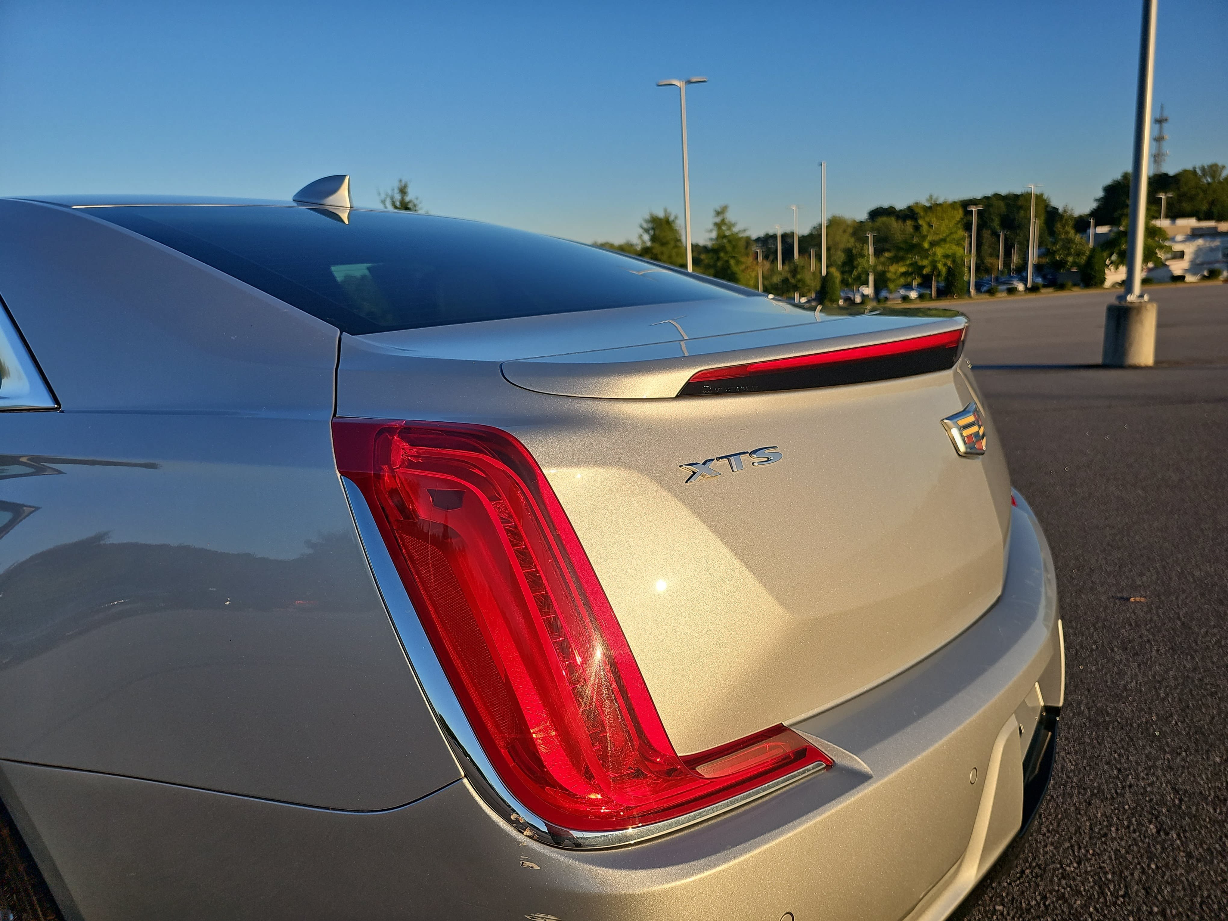 Used 2019 Cadillac XTS Luxury w/ Driver Awareness Package FWD image 35