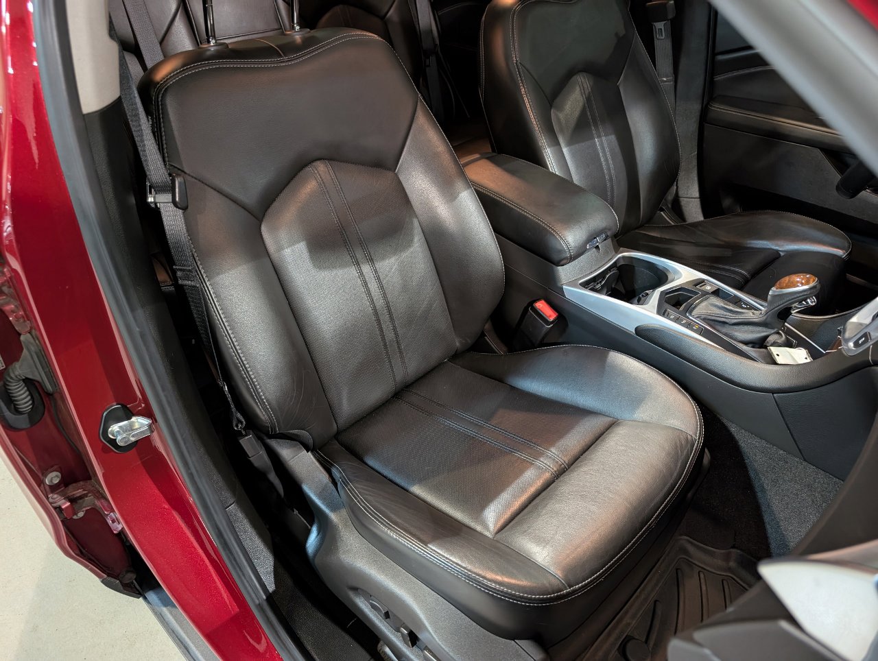 Used 2013 Cadillac SRX Performance w/ Driver Assist Package image 33