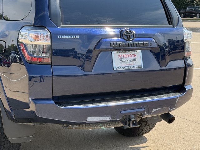 Used 2023 Toyota 4Runner SR5 Premium w/ Moonroof Package AWD/4WD image 6