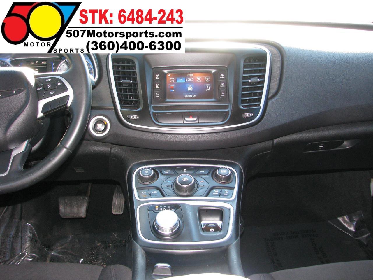 Used 2015 Chrysler 200 Limited w/ Convenience Group FWD image 21