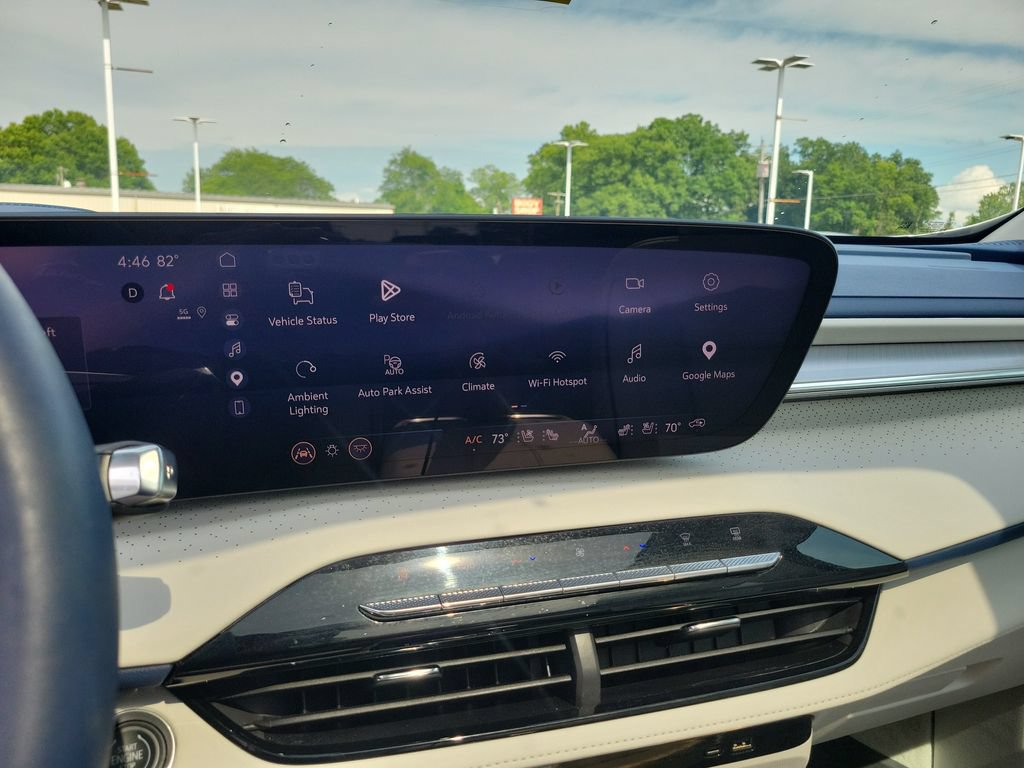 Used 2025 Buick Enclave Avenir w/ Super Cruise Package FWD image 27