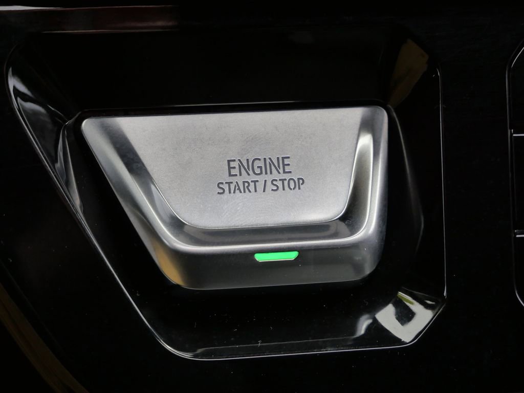 Used 2025 GMC Sierra 2500 AT4 w/ AT4 Premium Plus Package image 48