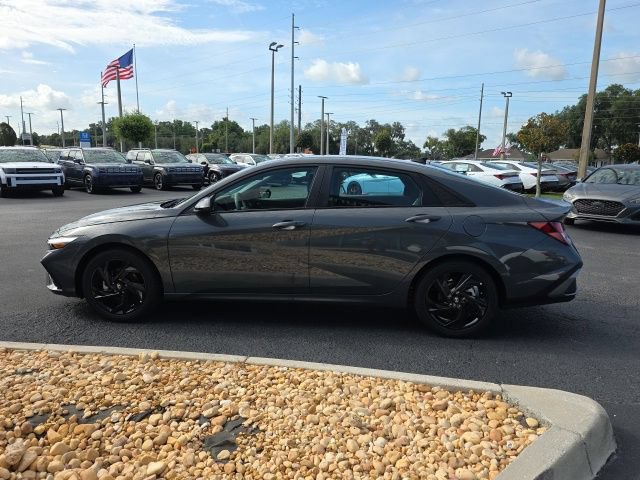 Certified 2026 Hyundai Elantra Sport FWD image 17