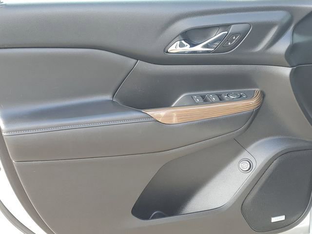 Used 2018 GMC Acadia SLE image 23