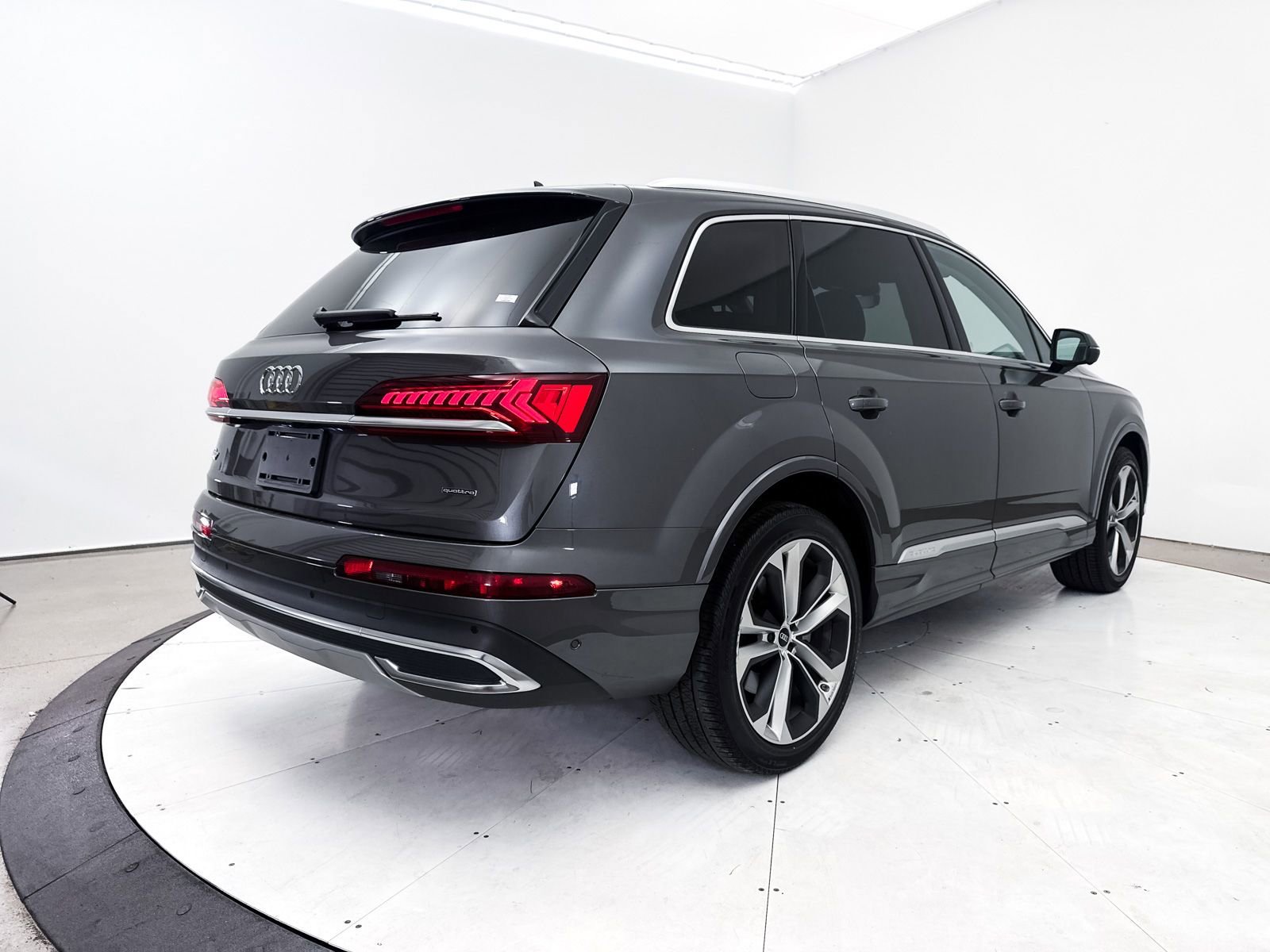 Used 2023 Audi Q7 3.0T Premium Plus AWD/4WD image 22