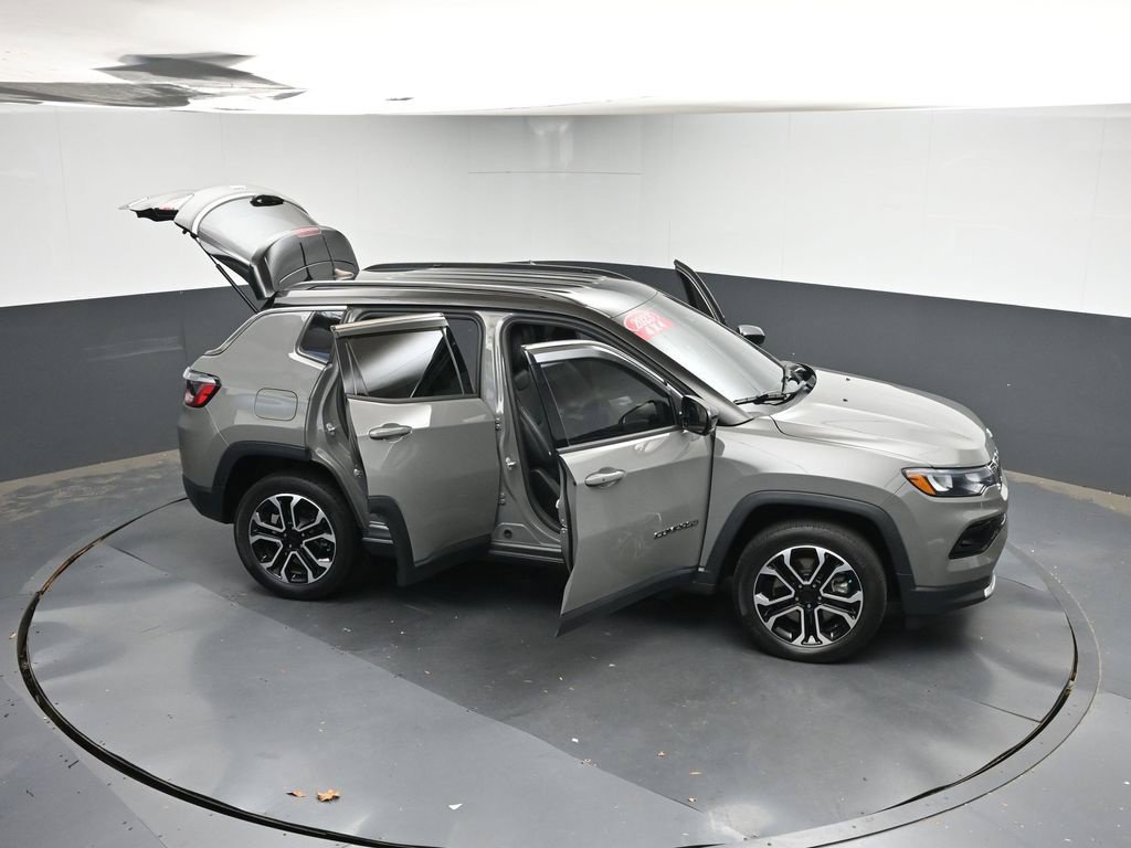 Used 2023 Jeep Compass Limited AWD/4WD image 41